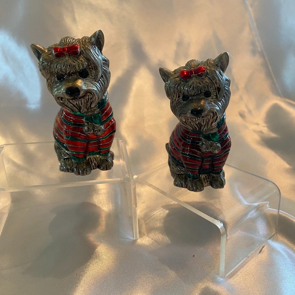 Yorky silverplated holiday salt and pepper shakers